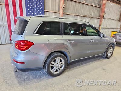 Trzecie zdjęcie samochodu z tyłu: 2014 MERCEDES-BENZ GL 450 4MATIC VIN:4JGDF7CEXEA425903 - miniatura