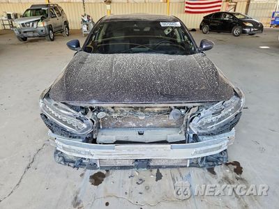 Piąte zdjęcie samochodu w środku: 2019 HONDA ACCORD TOURING VIN:1HGCV2F97KA005257 - miniatura