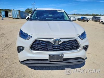 Piąte zdjęcie samochodu w środku: 2024 TOYOTA HIGHLANDER LE VIN:5TDKDRAH2RS533175 - miniatura