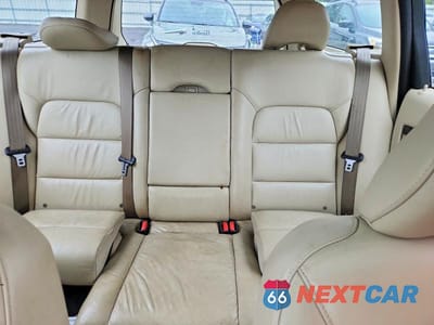 Zdjęcie 10 z 13 samochodu: 2010 VOLVO V70 3.2 VIN:YV1982BW9A1134038 - miniatura