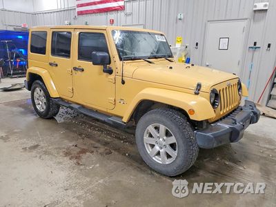 Czwarte zdjęcie samochodu z boku: 2013 JEEP WRANGLER UNLIMITED SAHARA VIN:1C4BJWEG2DL646028 - miniatura