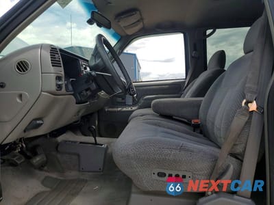 Zdjęcie 7 z 12 samochodu: 1995 GMC YUKON VIN:1GKEK13K8SJ743137 - miniatura