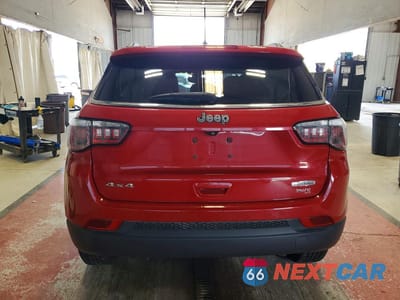 Zdjęcie 6 z 13 samochodu: 2018 JEEP COMPASS LATITUDE VIN:3C4NJDBB3JT150259 - miniatura