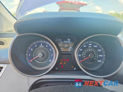 Zdjęcie 9 z 12 samochodu: 2013 HYUNDAI ELANTRA GLS VIN:5NPDH4AE6DH450000 - miniatura