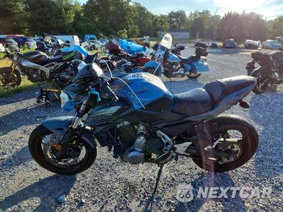 Trzecie zdjęcie samochodu z tyłu: 2019 KAWASAKI ER650 H VIN:JKAEREH12KDA37162 - miniatura
