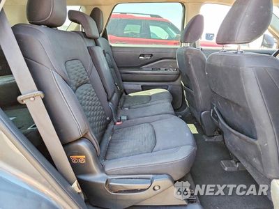 Zdjęcie 11 z 13 samochodu: 2022 NISSAN PATHFINDER SV VIN:5N1DR3BC5NC249590 - miniatura