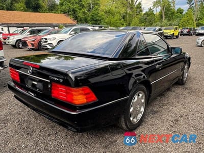 Trzecie zdjęcie samochodu z tyłu: 1995 MERCEDES-BENZ SL 320 VIN:WDBFA63E1SF114881 - miniatura
