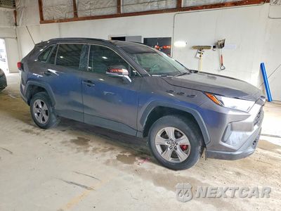 Czwarte zdjęcie samochodu z boku: 2024 TOYOTA RAV4 XLE VIN:2T3W1RFV5RW305355 - miniatura