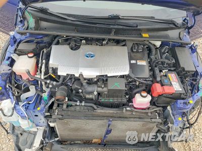 Zdjęcie 11 z 12 samochodu: 2016 TOYOTA PRIUS TWO VIN:JTDKBRFU8G3515015 - miniatura