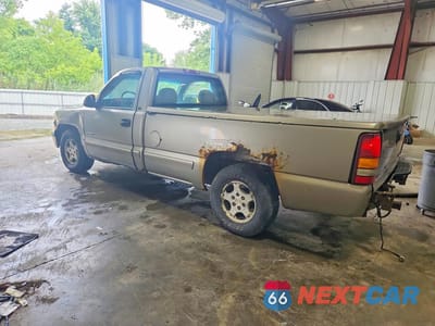 Drugie zdjęcie samochodu z przodu: 2000 CHEVROLET SILVERADO C1500 VIN:1GCEC14T1YE334737 - miniatura