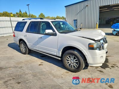 Czwarte zdjęcie samochodu z boku: 2012 FORD EXPEDITION LIMITED VIN:1FMJU1K54CEF24777 - miniatura