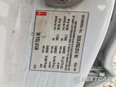 Zdjęcie 12 z 12 samochodu: 2018 TESLA MODEL 3 VIN:5YJ3E1EB6JF183163 - miniatura