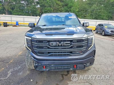 Piąte zdjęcie samochodu w środku: 2022 GMC SIERRA K1500 AT4 VIN:1GTUUEET1NZ576575 - miniatura