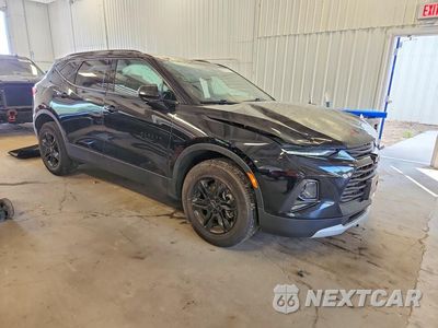 Czwarte zdjęcie samochodu z boku: 2022 CHEVROLET BLAZER 2LT VIN:3GNKBHRS1NS114988 - miniatura