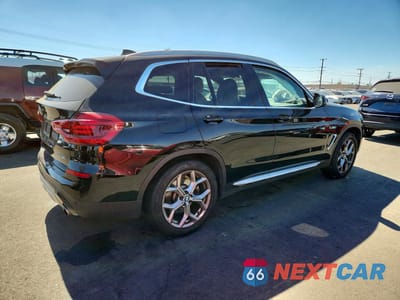 Trzecie zdjęcie samochodu z tyłu: 2021 BMW X3 XDRIVE30I VIN:5UXTY5C07M9E14667 - miniatura