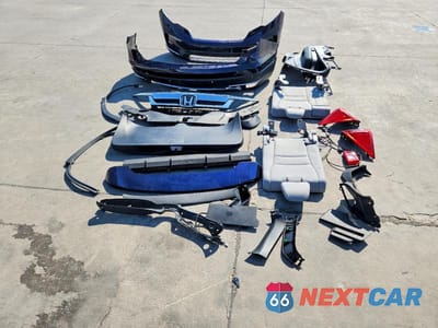 Zdjęcie 13 z 14 samochodu: 2019 HONDA PILOT ELITE VIN:5FNYF6H06KB008357 - miniatura