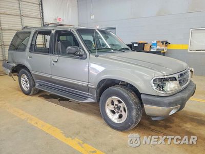 Czwarte zdjęcie samochodu z boku: 2000 FORD EXPLORER XLT VIN:1FMZU83P8YUB83652 - miniatura