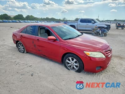 Czwarte zdjęcie samochodu z boku: 2010 TOYOTA CAMRY LE VIN:4T1BF3EK5AU083188 - miniatura