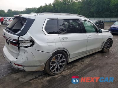 Trzecie zdjęcie samochodu z tyłu: 2024 BMW X7 XDRIVE40I VIN:5UX23EM01R9U66583 - miniatura
