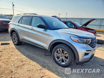 Czwarte zdjęcie samochodu z boku: 2022 FORD EXPLORER XLT VIN:1FMSK8DH9NGB94782 - miniatura