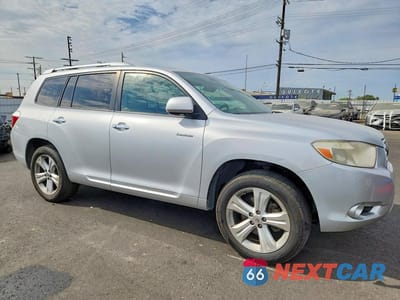 Czwarte zdjęcie samochodu z boku: 2010 TOYOTA HIGHLANDER LIMITED VIN:5TDDK3EH1AS022017 - miniatura