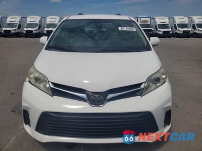 Piąte zdjęcie samochodu w środku: 2020 TOYOTA SIENNA LE VIN:5TDKZ3DC0LS025566 - miniatura