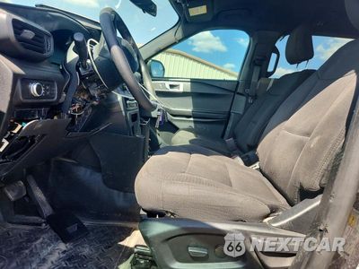 Zdjęcie 8 z 15 samochodu: 2020 FORD EXPLORER POLICE INTERCEPTOR VIN:1FM5K8AB1LGC62941 - miniatura