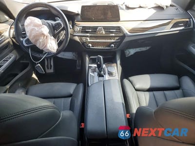 Zdjęcie 8 z 12 samochodu: 2019 BMW 640 XIGT VIN:WBAJV6C55KBK08296 - miniatura