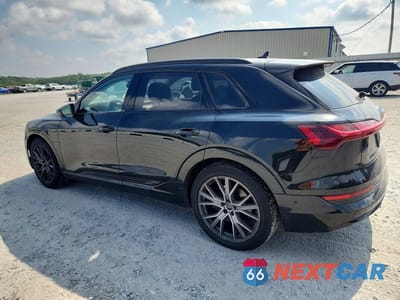 Drugie zdjęcie samochodu z przodu: 2021 AUDI E-TRON PRESTIGE VIN:WA1VABGE5MB038148 - miniatura
