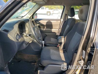 Zdjęcie 7 z 13 samochodu: 2017 JEEP PATRIOT SPORT VIN:1C4NJPBB8HD208013 - miniatura