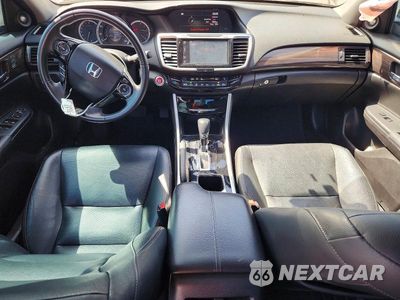 Zdjęcie 8 z 12 samochodu: 2017 HONDA ACCORD EXL VIN:1HGCR2F84HA066554 - miniatura