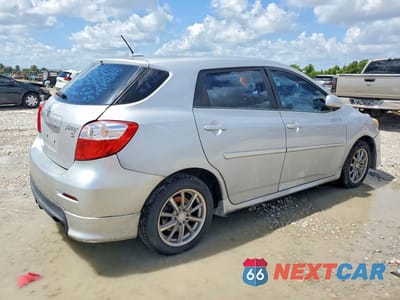 Trzecie zdjęcie samochodu z tyłu: 2009 TOYOTA MATRIX S VIN:2T1KE40E19C020404 - miniatura