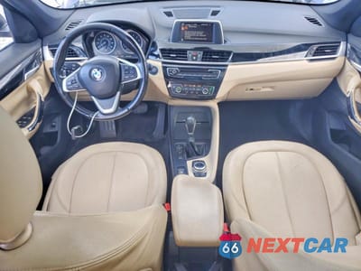 Zdjęcie 8 z 13 samochodu: 2017 BMW X1 XDRIVE28I VIN:WBXHT3C33H5F69771 - miniatura