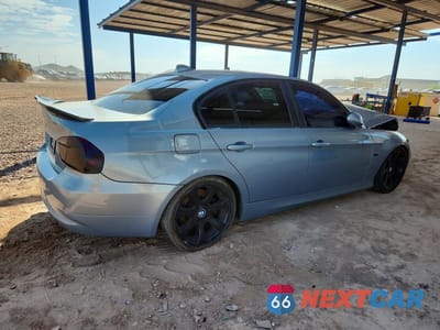 Trzecie zdjęcie samochodu z tyłu: 2006 BMW 330 I VIN:WBAVB33526PS13926 - miniatura