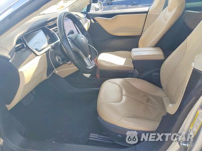 Zdjęcie 7 z 12 samochodu: 2013 TESLA MODEL S VIN:5YJSA1CN5DFP05337 - miniatura