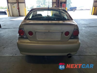 Zdjęcie 6 z 12 samochodu: 2004 LEXUS IS 300 VIN:JTHBD192740091229 - miniatura