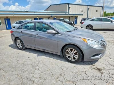 Czwarte zdjęcie samochodu z boku: 2012 HYUNDAI SONATA GLS VIN:5NPEB4AC5CH372411 - miniatura
