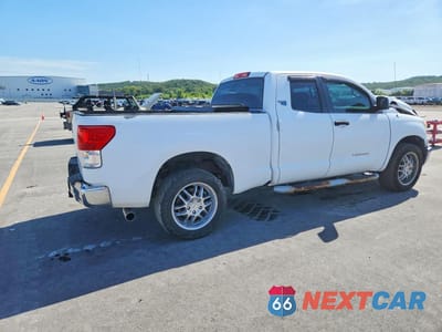 Trzecie zdjęcie samochodu z tyłu: 2011 TOYOTA TUNDRA DOUBLE CAB SR5 VIN:5TFRM5F16BX032356 - miniatura