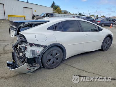 Trzecie zdjęcie samochodu z tyłu: 2024 TOYOTA PRIUS PRIME SE VIN:JTDACACU4R3039038 - miniatura