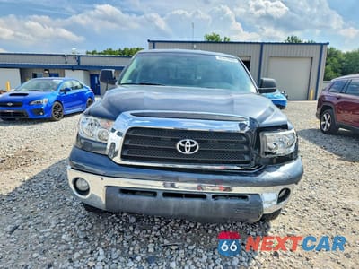 Piąte zdjęcie samochodu w środku: 2008 TOYOTA TUNDRA SR5 VIN:5TBBV54168S510848 - miniatura