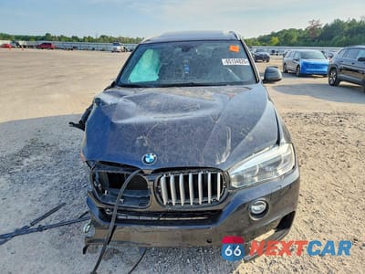 Piąte zdjęcie samochodu w środku: 2017 BMW X5 XDRIVE35I VIN:5UXKR0C39H0X82880 - miniatura
