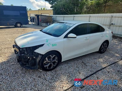 2020 KIA FORTE LXS 3KPF24AD4LE226082 - główne zdjęcie licytacji z USA - miniatura