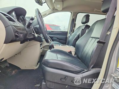 Zdjęcie 7 z 14 samochodu: 2015 CHRYSLER TOWN & COUNTRY TOURING VIN:2C4RC1BG1FR675725 - miniatura