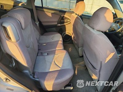 Zdjęcie 11 z 13 samochodu: 2006 TOYOTA RAV4 BASE VIN:JTMBD33V065034554 - miniatura