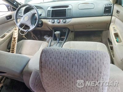 Zdjęcie 8 z 12 samochodu: 2002 TOYOTA CAMRY SE VIN:4T1BE32K92U078116 - miniatura