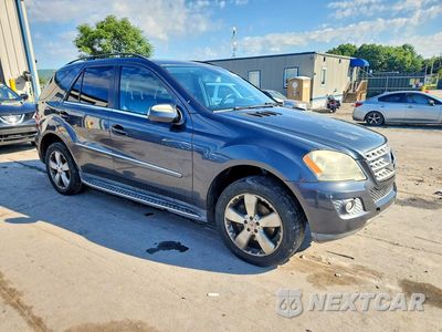 Czwarte zdjęcie samochodu z boku: 2010 MERCEDES-BENZ ML 350 4MATIC VIN:4JGBB8GB2AA617190 - miniatura
