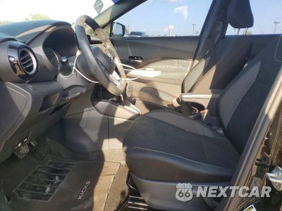 Zdjęcie 7 z 12 samochodu: 2019 NISSAN KICKS SV VIN:3N1CP5CU1KL560056 - miniatura