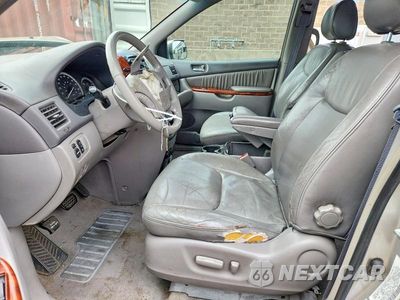 Zdjęcie 7 z 14 samochodu: 2004 TOYOTA SIENNA XLE 7 PASSENGER VIN:5TDZA22C24S206916 - miniatura
