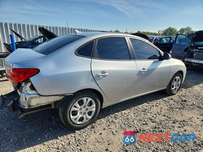 Trzecie zdjęcie samochodu z tyłu: 2010 HYUNDAI ELANTRA GLS VIN:KMHDU4AD8AU178517 - miniatura
