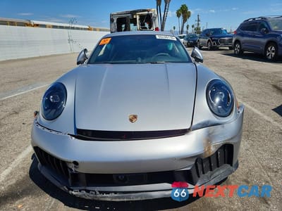 Piąte zdjęcie samochodu w środku: 2025 PORSCHE 911 CARRERA GTS VIN:WP0AB2A92SS225941 - miniatura